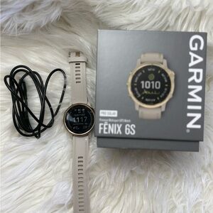 Garmin fenix 6s Pro Solar in Light Gold with Tan Band (42mm)
-